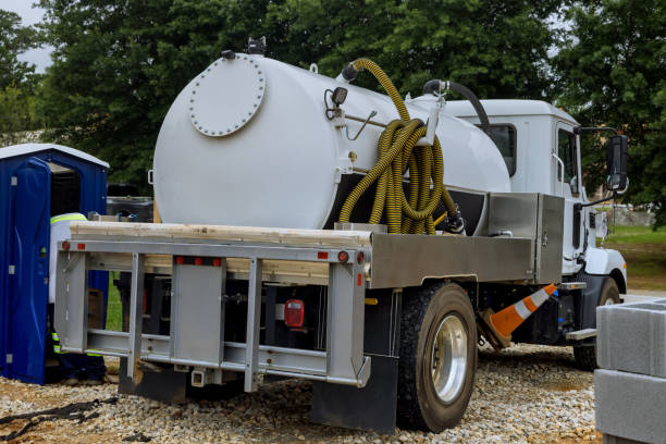 Best Affordable portable toilet rental  in Indian Hills, KY